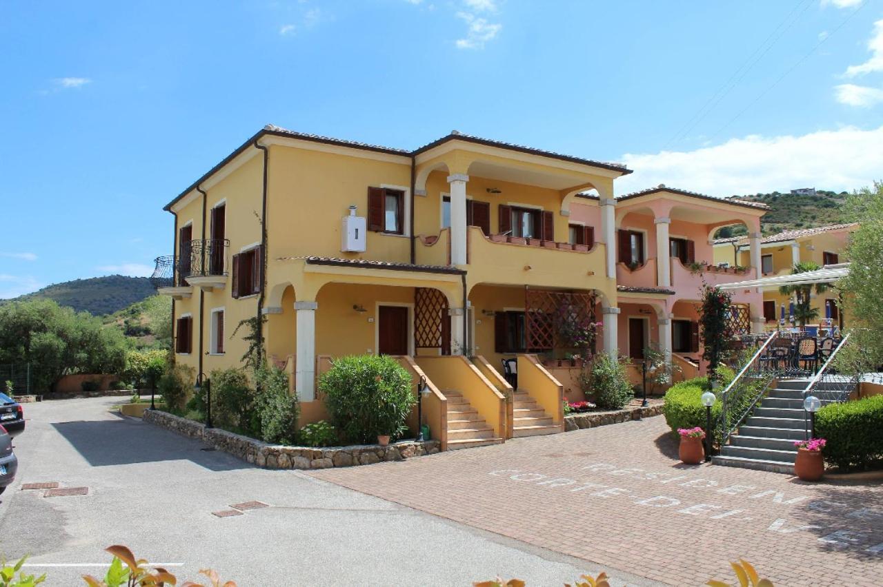 Residence Corte Dei Venti Budoni Exterior foto